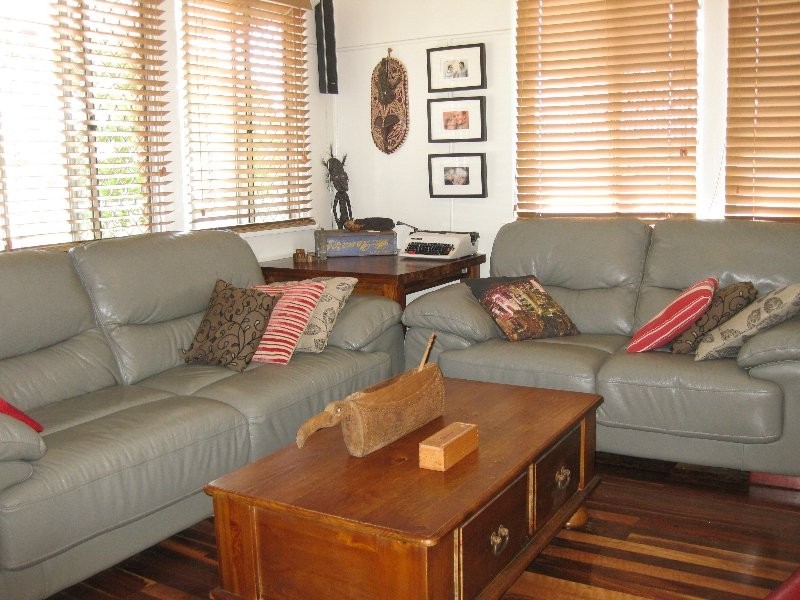 9 Rogers Street, Silkstone QLD 4304