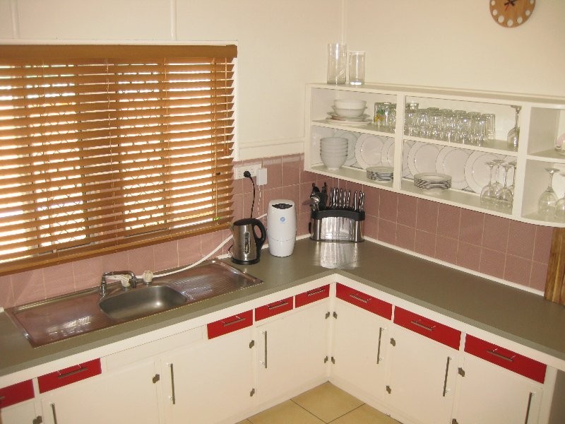 9 Rogers Street, Silkstone QLD 4304