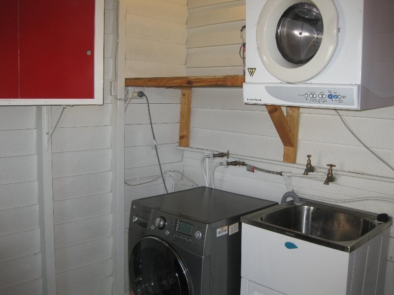 9 Rogers Street, Silkstone QLD 4304