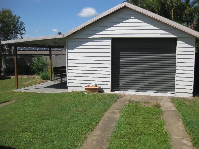 9 Rogers Street, Silkstone QLD 4304