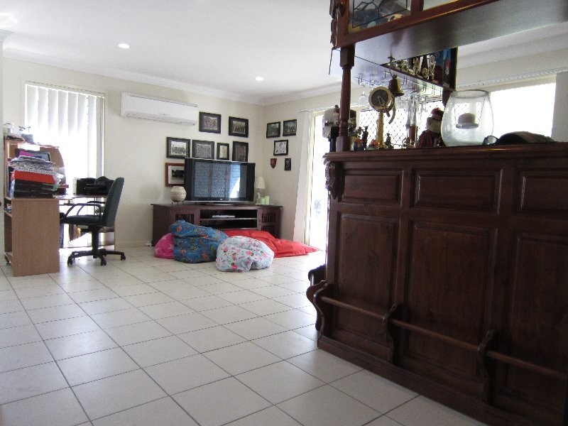 9 Piccadilly Court, Deebing Heights QLD 4306