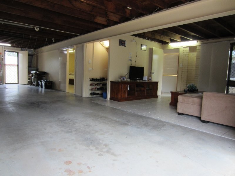 15 Cleary Street, Bundamba QLD 4304