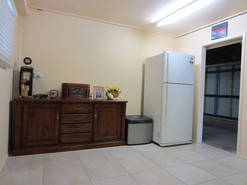 15 Cleary Street, Bundamba QLD 4304