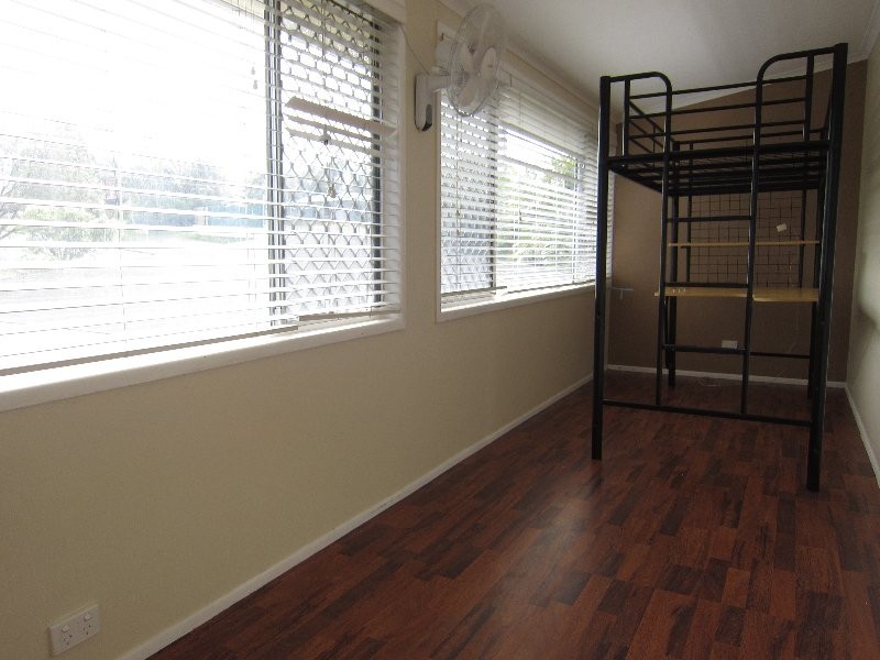 81 Lance Drive, Flinders View QLD 4305