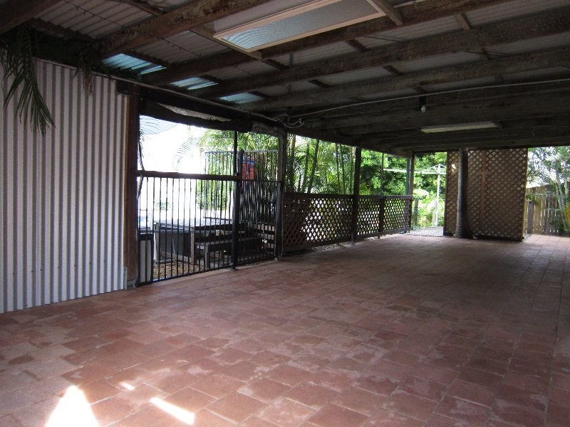 81 Lance Drive, Flinders View QLD 4305