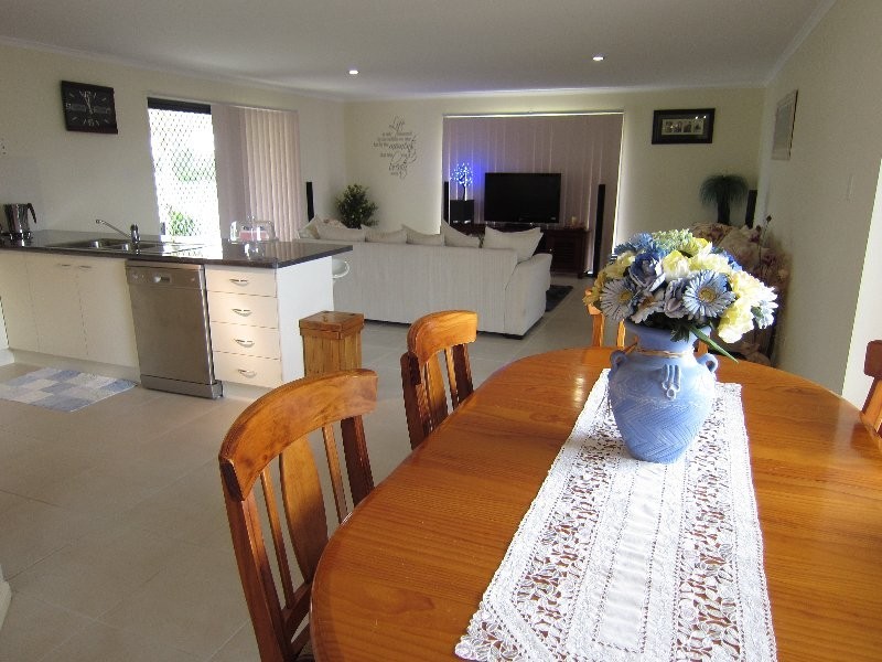 19 Peak Court, Peak Crossing QLD 4306