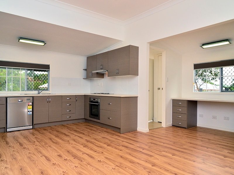 14 Brisbane Road, East Ipswich QLD 4305