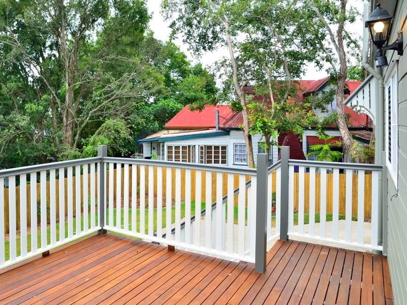 14 Brisbane Road, East Ipswich QLD 4305