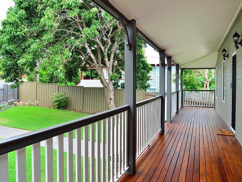 14 Brisbane Road, East Ipswich QLD 4305