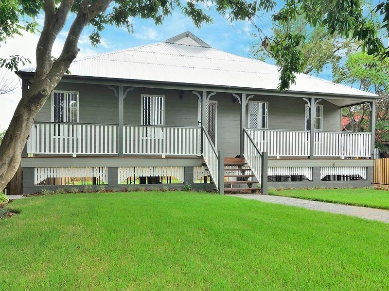 14 Brisbane Road, East Ipswich QLD 4305