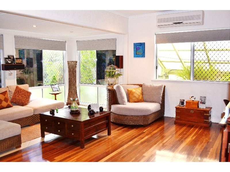 14 Minnis Street, Eastern Heights QLD 4305