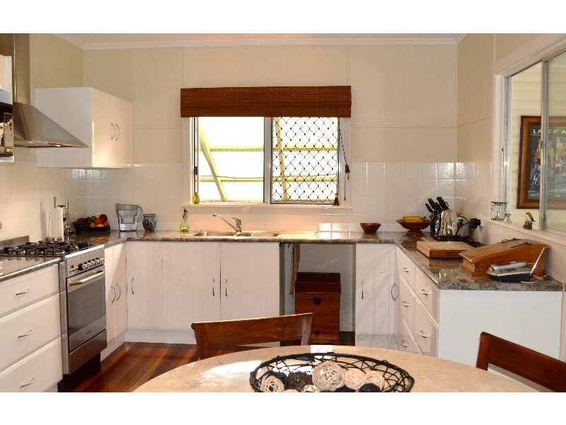 14 Minnis Street, Eastern Heights QLD 4305