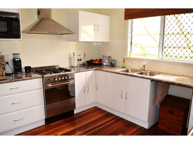 14 Minnis Street, Eastern Heights QLD 4305