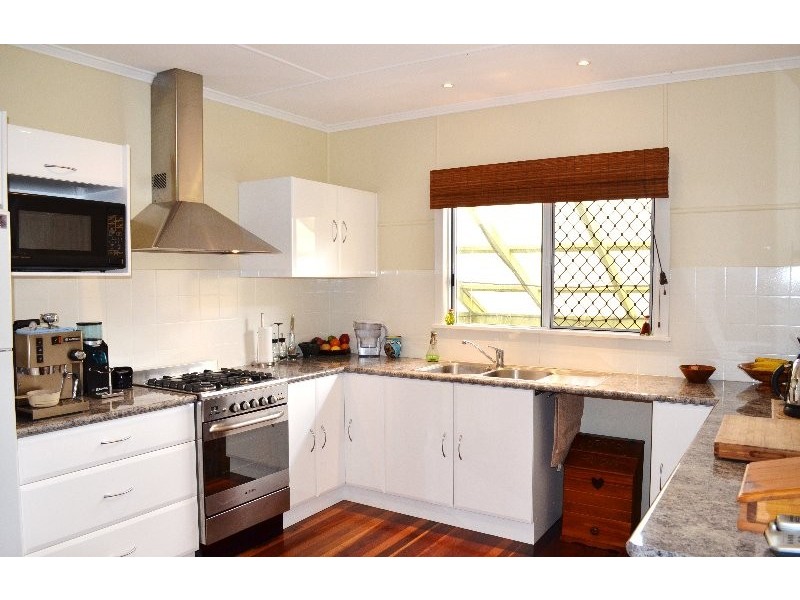 14 Minnis Street, Eastern Heights QLD 4305