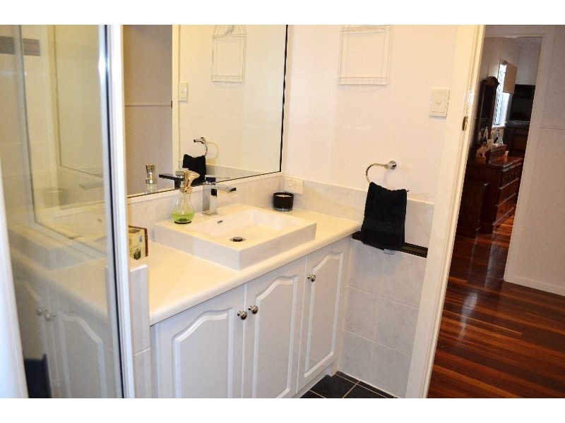 14 Minnis Street, Eastern Heights QLD 4305