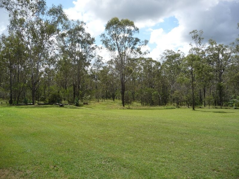 274 Poplar Street, Walloon QLD 4306