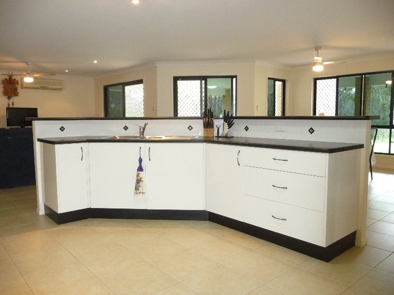 274 Poplar Street, Walloon QLD 4306