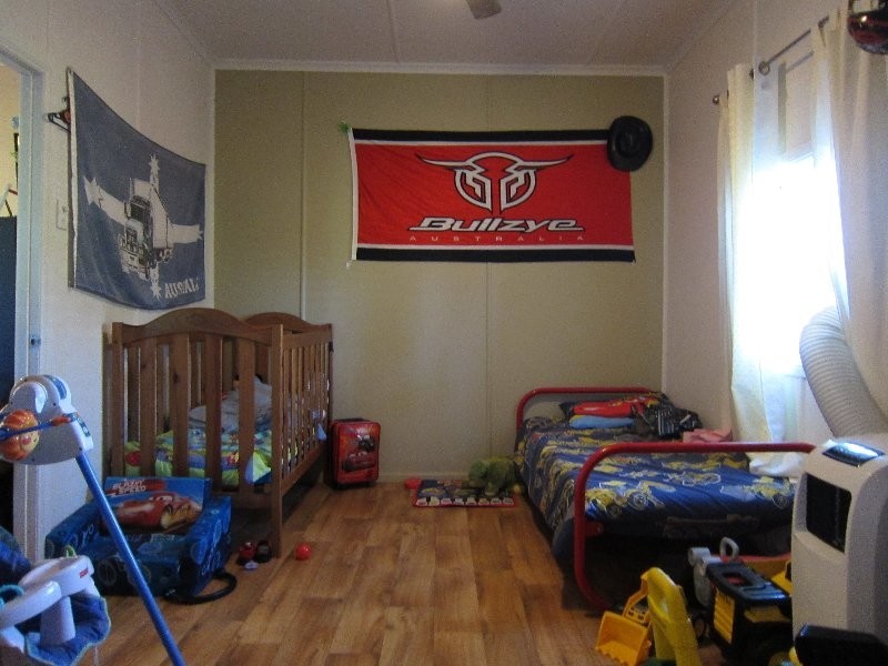 19 Meier Street, Peak Crossing QLD 4306