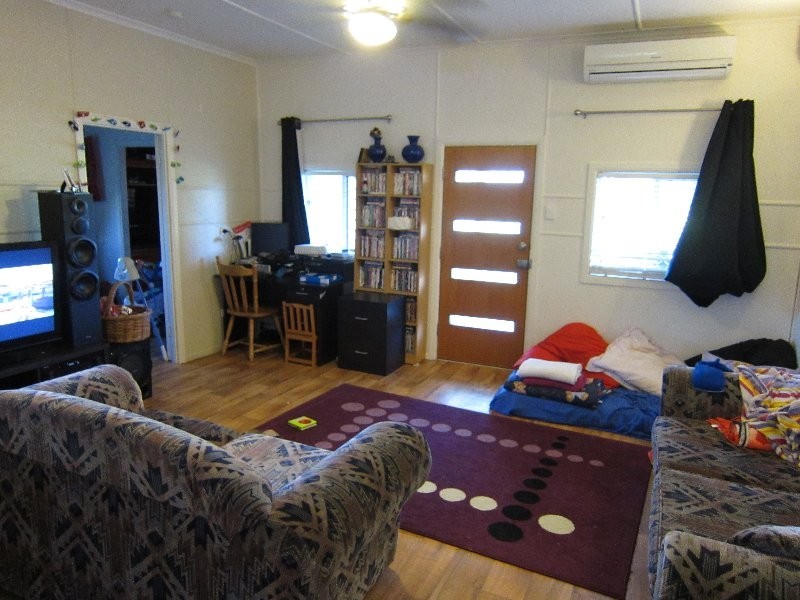 19 Meier Street, Peak Crossing QLD 4306