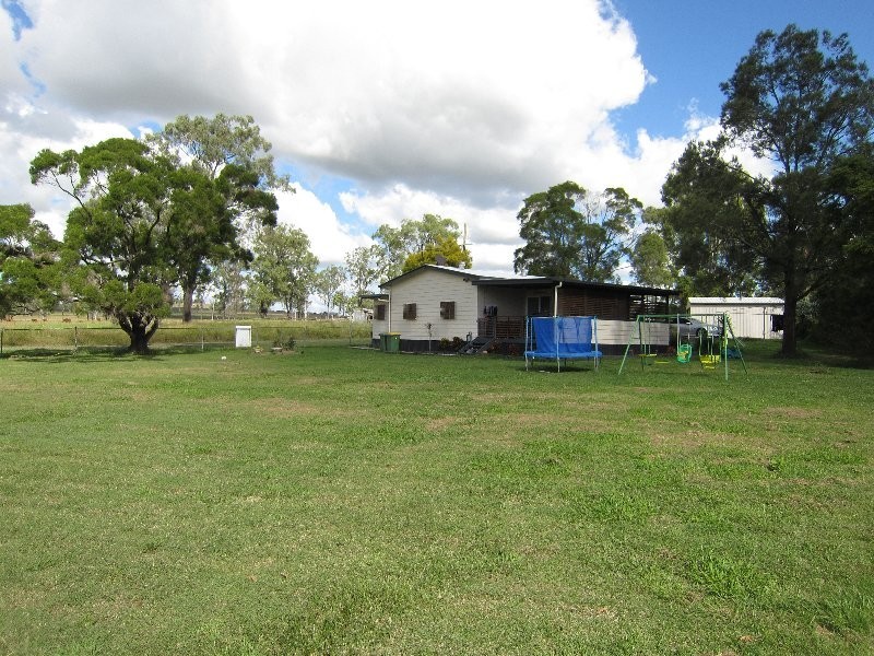 19 Meier Street, Peak Crossing QLD 4306