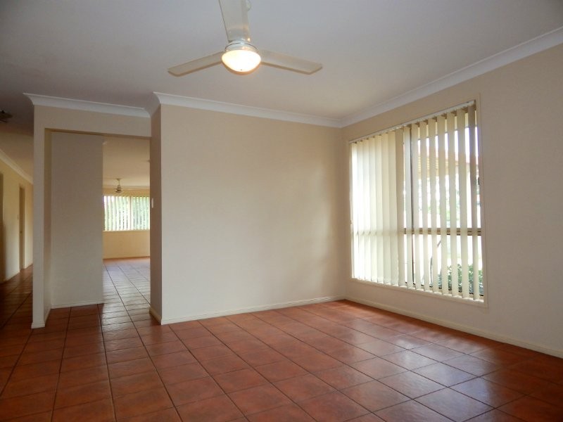 49 Rockman Drive, Raceview QLD 4305