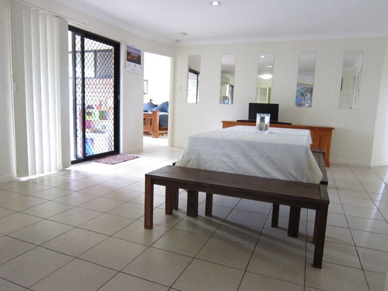 1 Angela Place, Yamanto QLD 4305