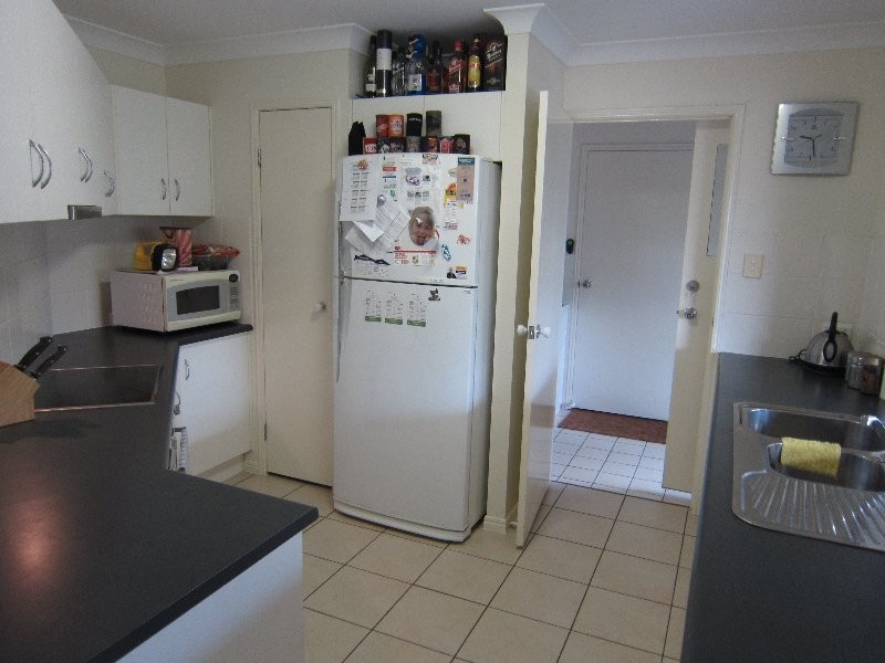 1 Angela Place, Yamanto QLD 4305