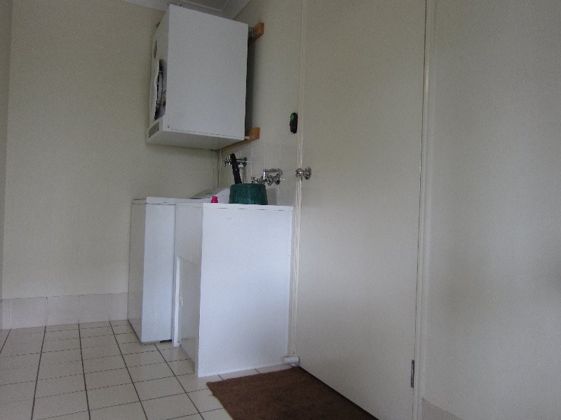 1 Angela Place, Yamanto QLD 4305