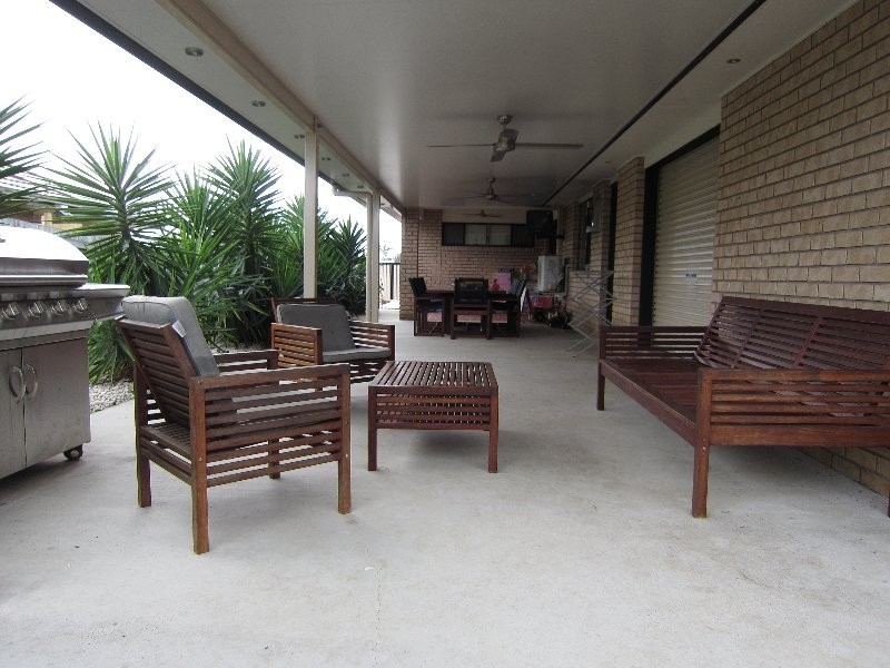 1 Angela Place, Yamanto QLD 4305