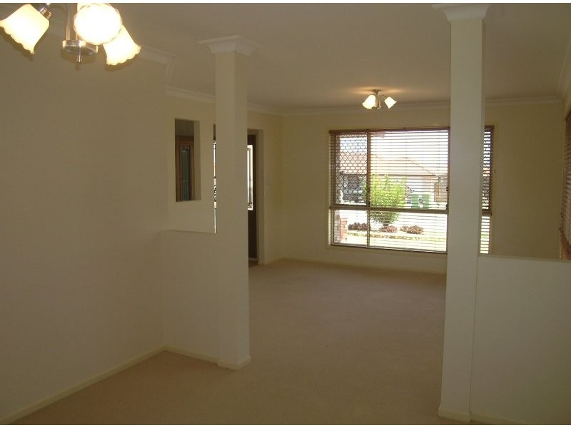 155 Edwards Street, Flinders View QLD 4305