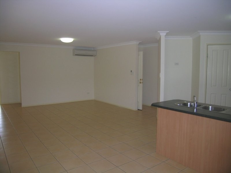 155 Edwards Street, Flinders View QLD 4305