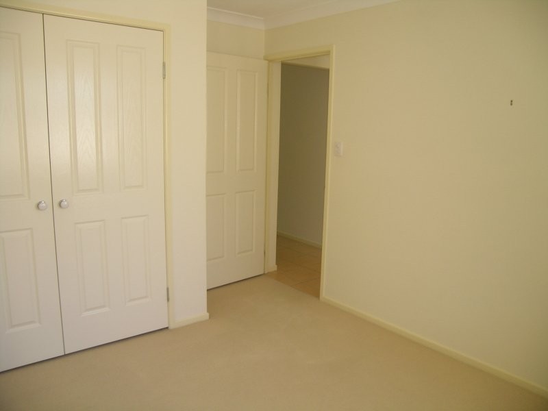 155 Edwards Street, Flinders View QLD 4305