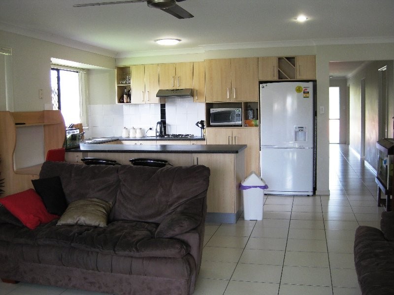 17 Ronayne Circuit, One Mile QLD 4305