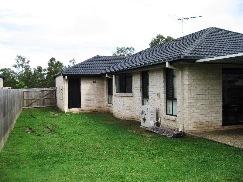 17 Ronayne Circuit, One Mile QLD 4305