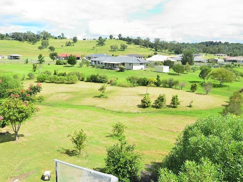 64 Harpeng Drive, Minden QLD 4311