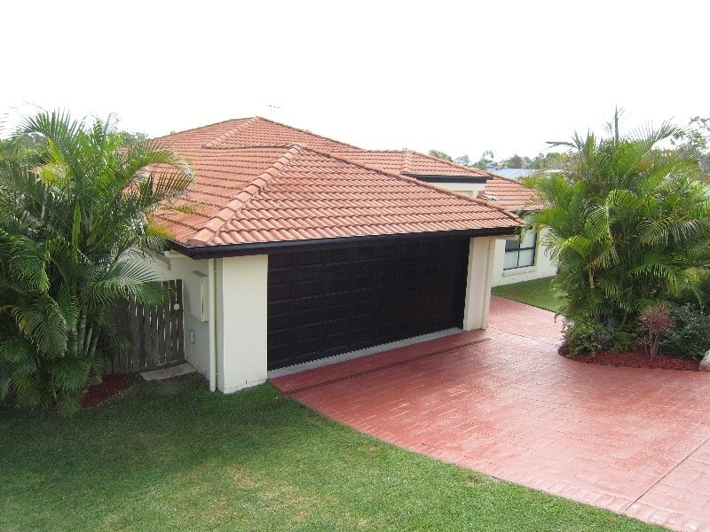 10 Chesterfield Place, Flinders View QLD 4305