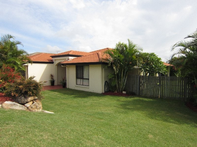 10 Chesterfield Place, Flinders View QLD 4305