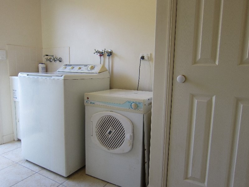 10 Chesterfield Place, Flinders View QLD 4305