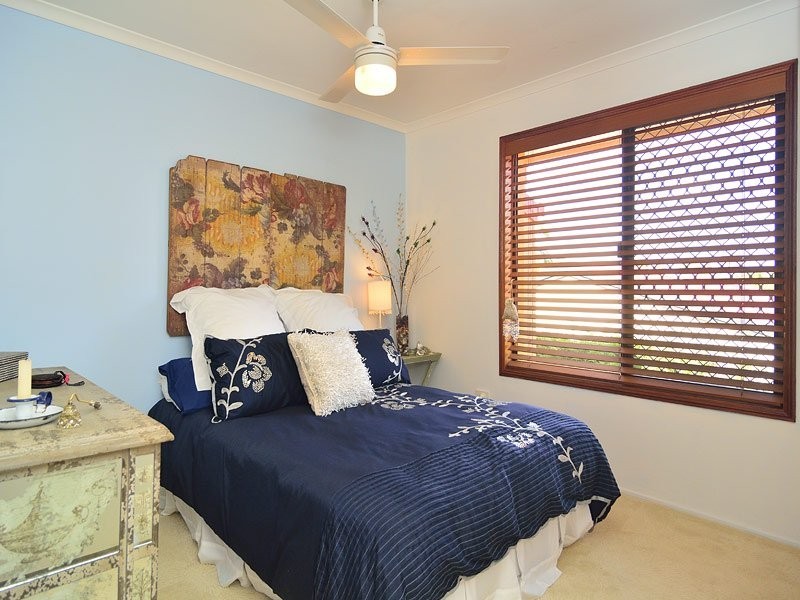 8 Brolga Court, Bundamba QLD 4304