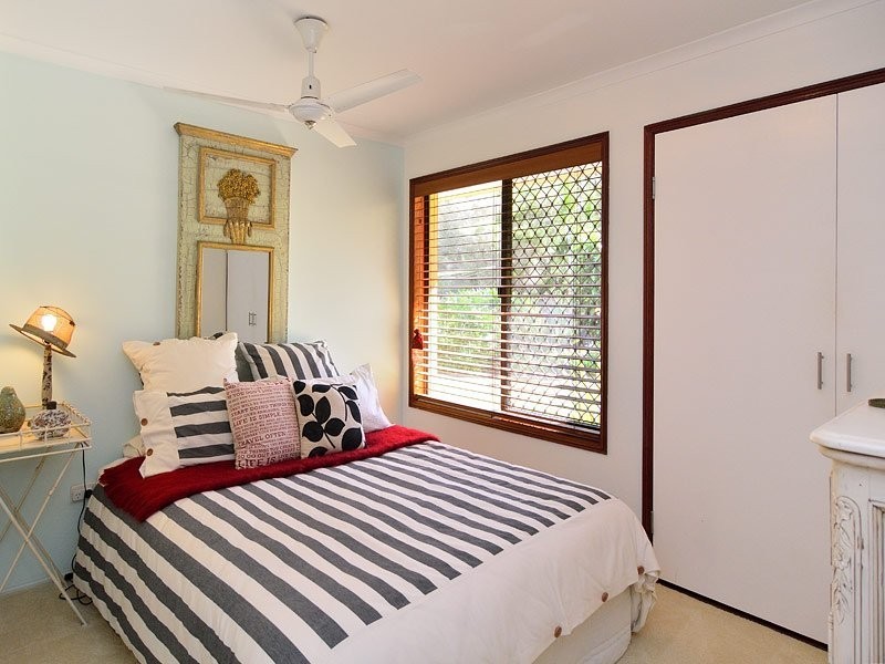 8 Brolga Court, Bundamba QLD 4304