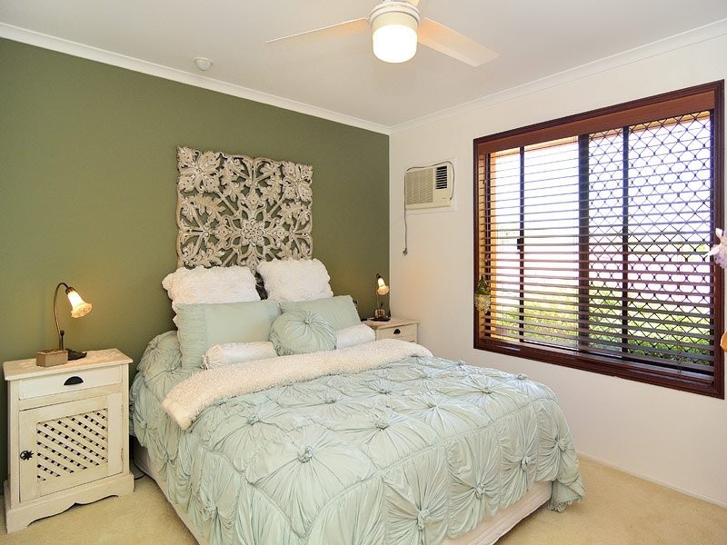 8 Brolga Court, Bundamba QLD 4304
