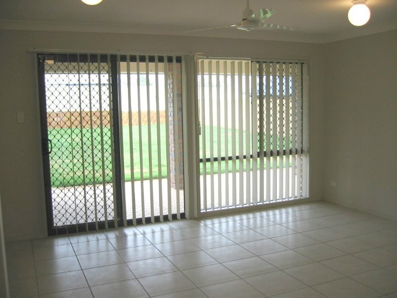 Flinders View QLD 4305