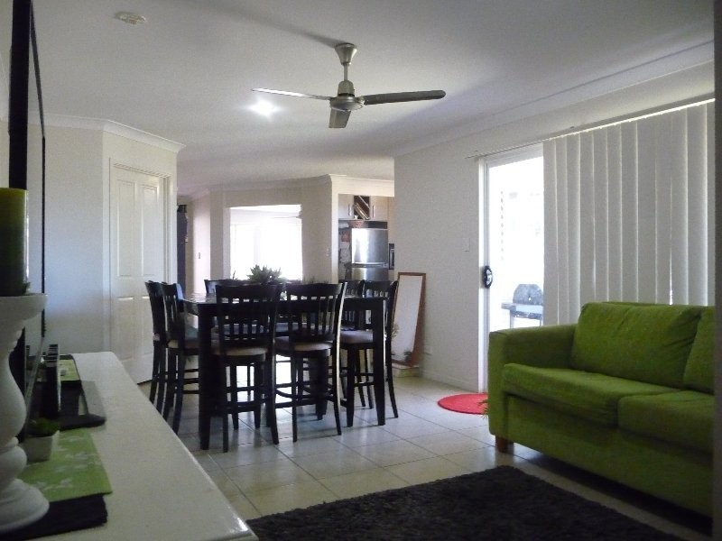 2 Serenity Street, Brassall QLD 4305