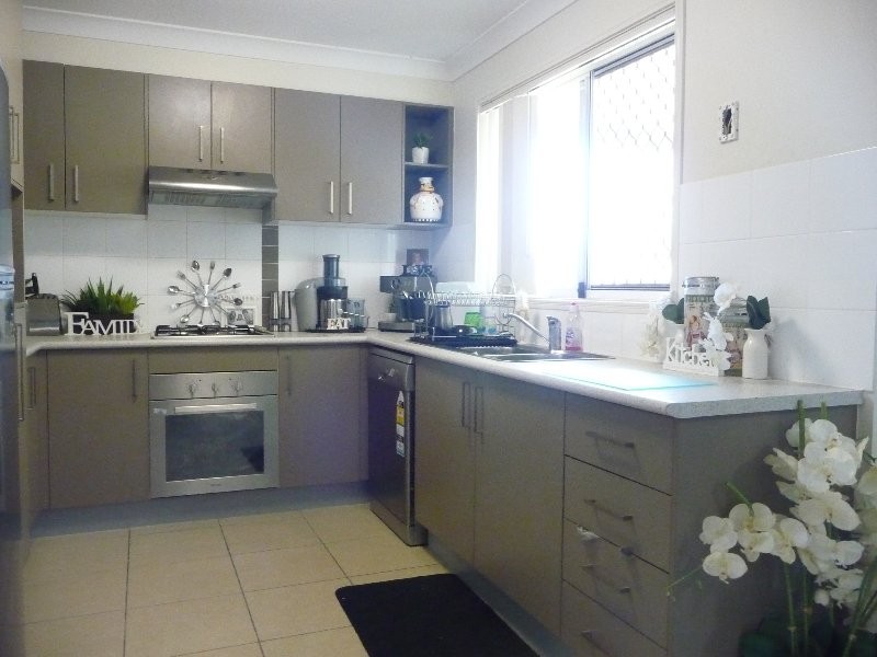 2 Serenity Street, Brassall QLD 4305