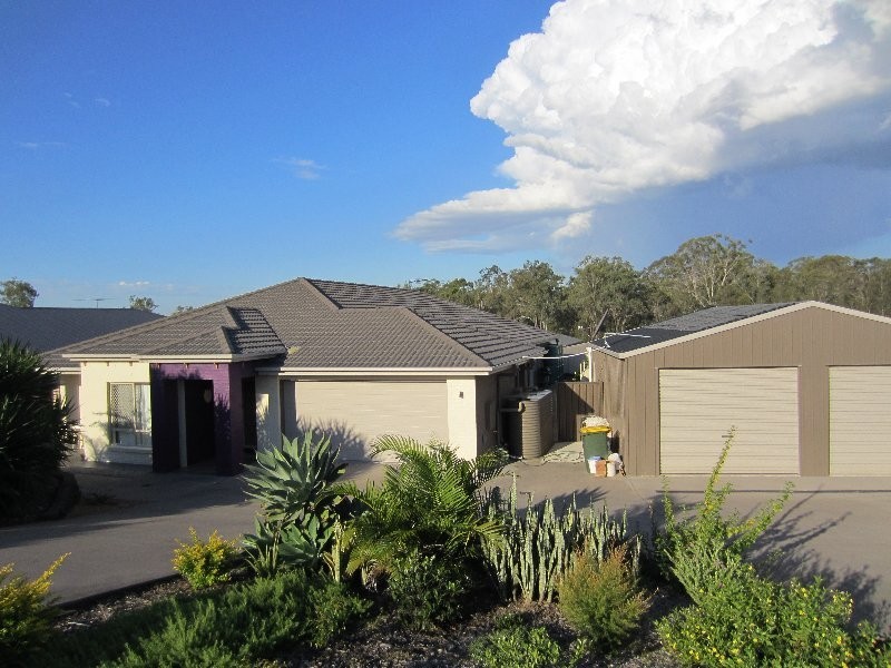 29 Lakeview Drive, Deebing Heights QLD 4306