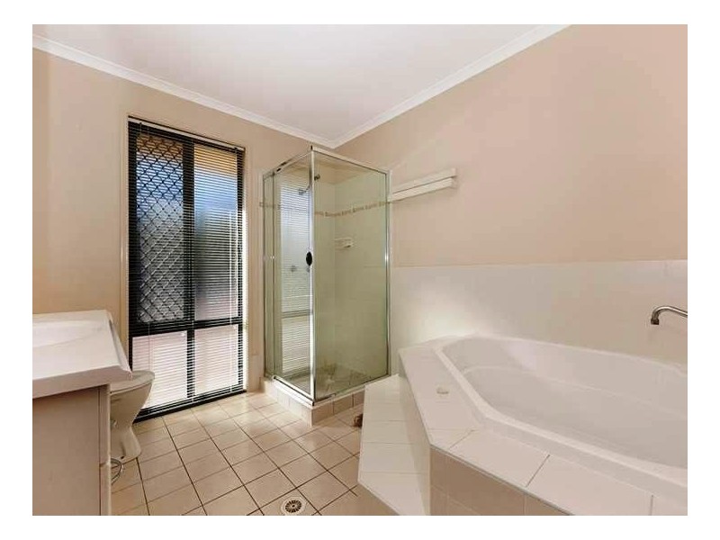 16 Krystyna Court, Karalee QLD 4306