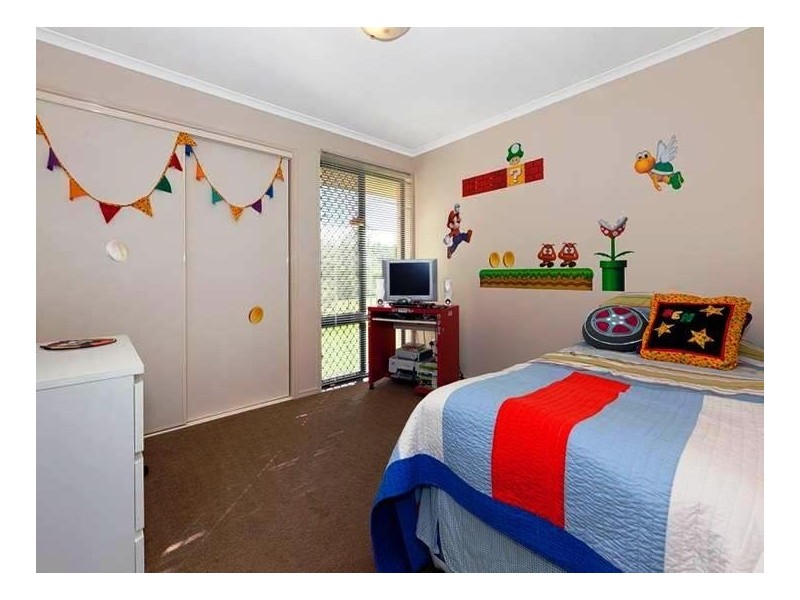 16 Krystyna Court, Karalee QLD 4306