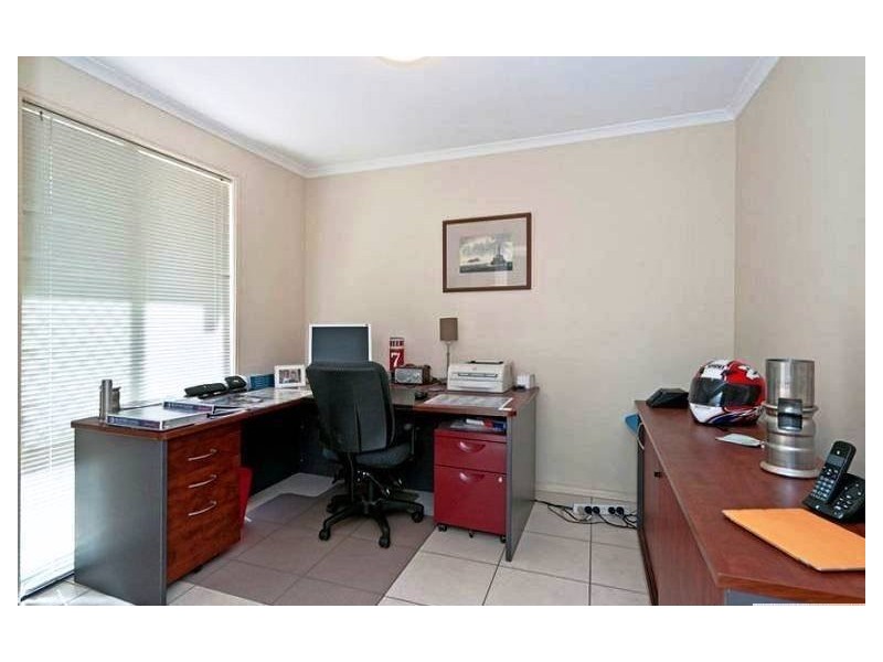 16 Krystyna Court, Karalee QLD 4306