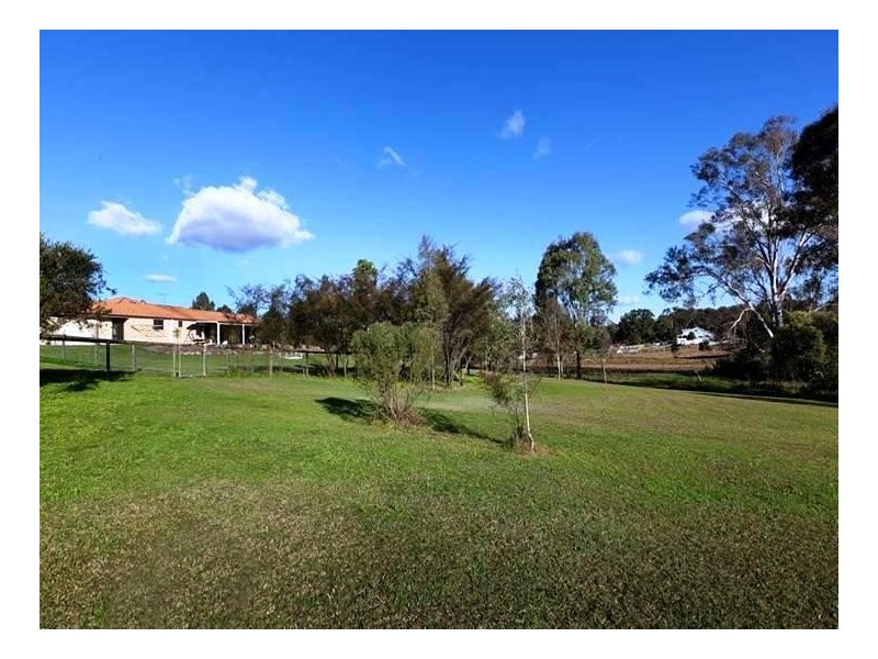 16 Krystyna Court, Karalee QLD 4306