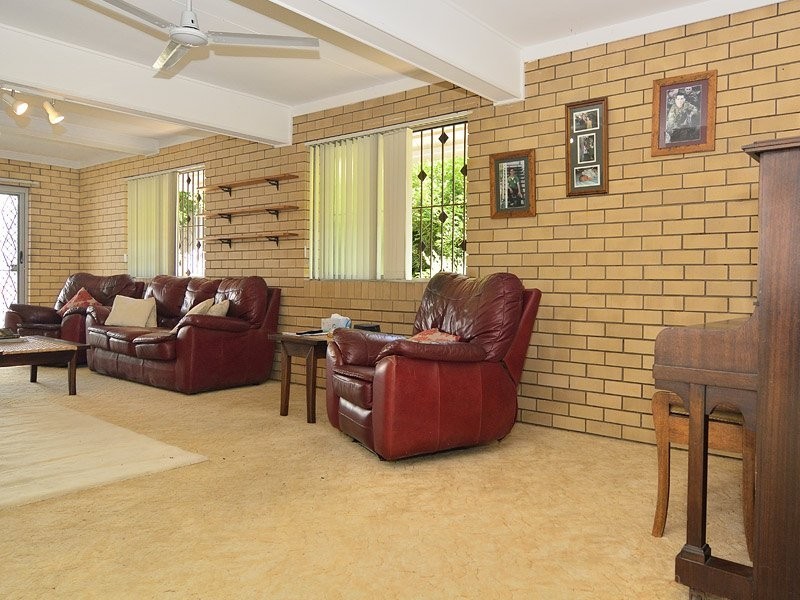 188 Blackstone Road, Silkstone QLD 4304